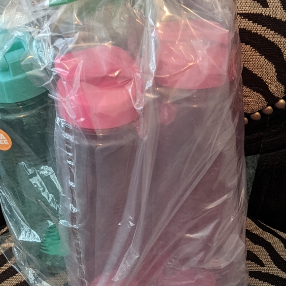 New Water bottles 3 included - Picture 3 of 3